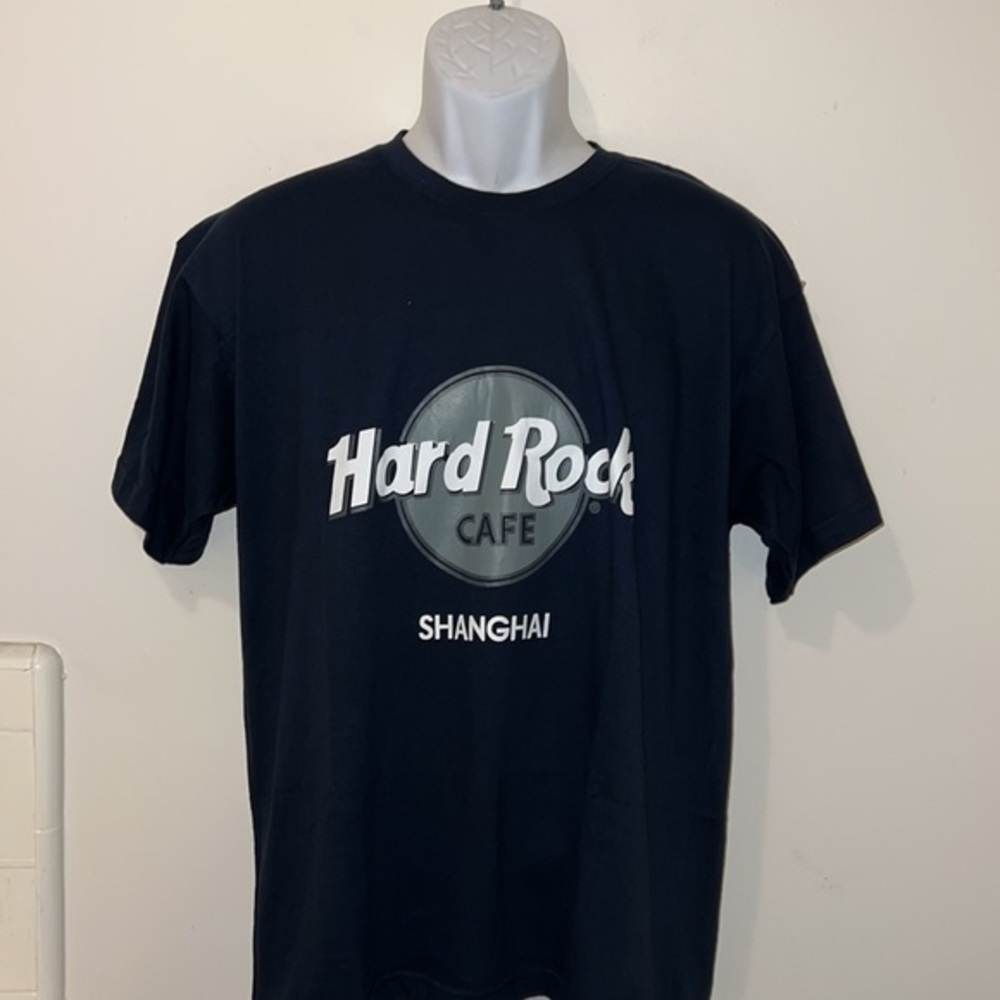 Unisex Hard Rock Cafe Shanghai, China Graphic Tee - Picture 2 of 9